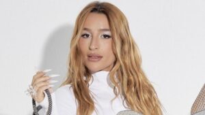Belén Aguilera lanza su tema Eclipse Salvamento de su álbum Anela