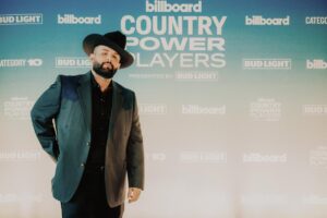 Nashville  es conquistado por Carín León con espectacular debut