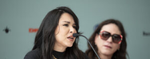 Denisse Guerrero se exhibe Honestamente en el FICG40