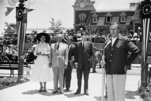 Disneyland celebra 71 años y continúa con el sueño de Walt Disney