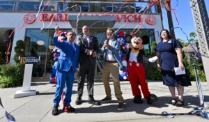 Earl of Sandwich reabre en Downtown Disney District con un concepto renovado