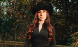 Paola Jara convierte el despecho en un acto de poder con “Mi Momento Más Humilde”